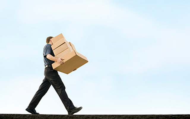 看快遞企業2019動態走向,是肉搏?還是智取?