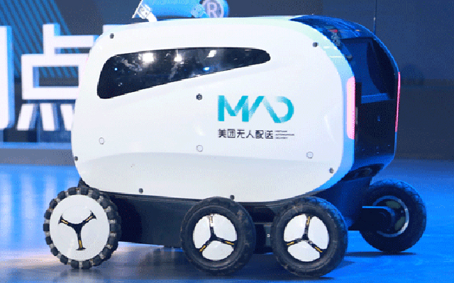 機器人變身“外賣小哥”